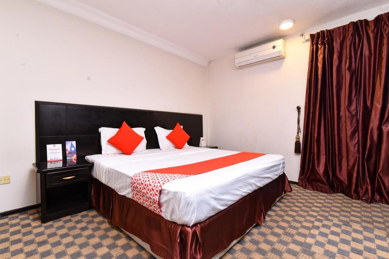 Oyo 411 Moon Hotel Dammam Exterior photo